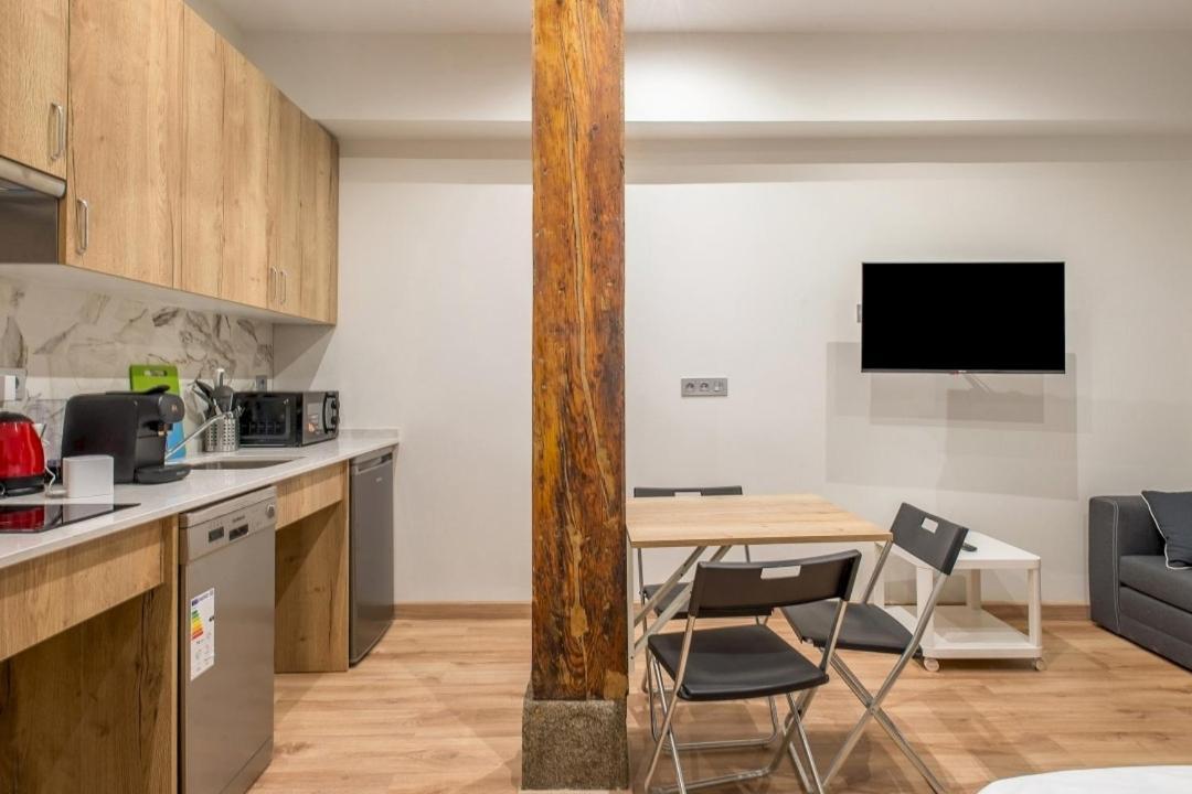 1 Bedroom 1 Bathroom Furnished - Justicia - Cozy - Mintystay Madrid Exteriör bild
