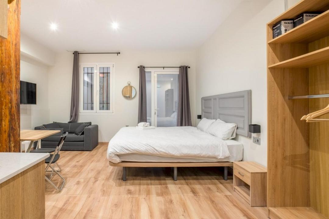 1 Bedroom 1 Bathroom Furnished - Justicia - Cozy - Mintystay Madrid Exteriör bild